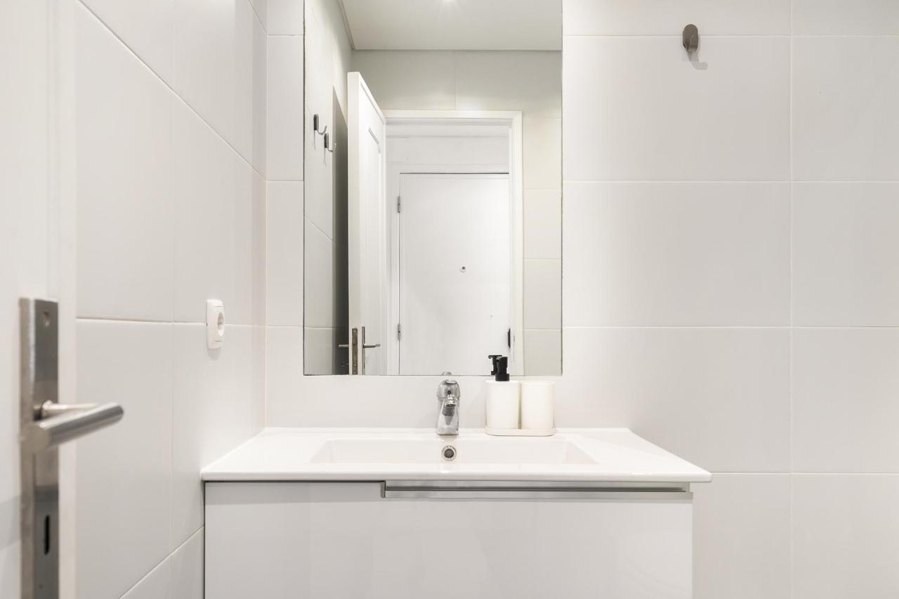 Whome Peaceful Alges Family Home Away From City Noise Lisboa Exterior foto